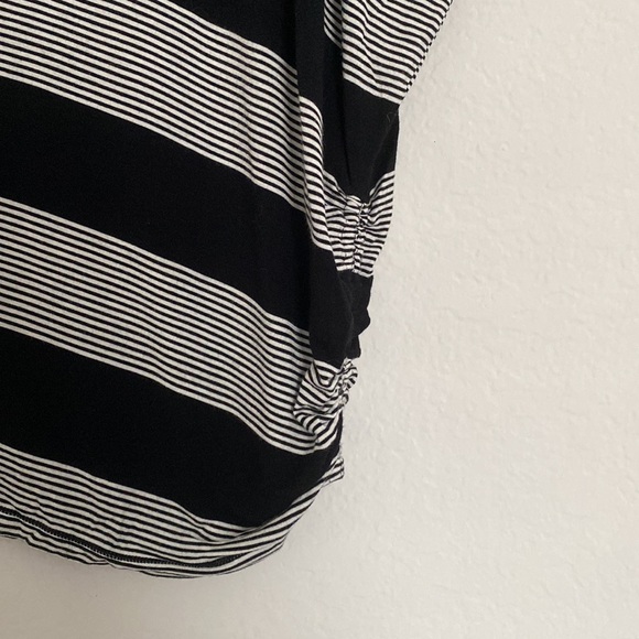 Max Edition - Black & White Asymmetric Striped Dolman Sleeved Top - Picture 2 of 4